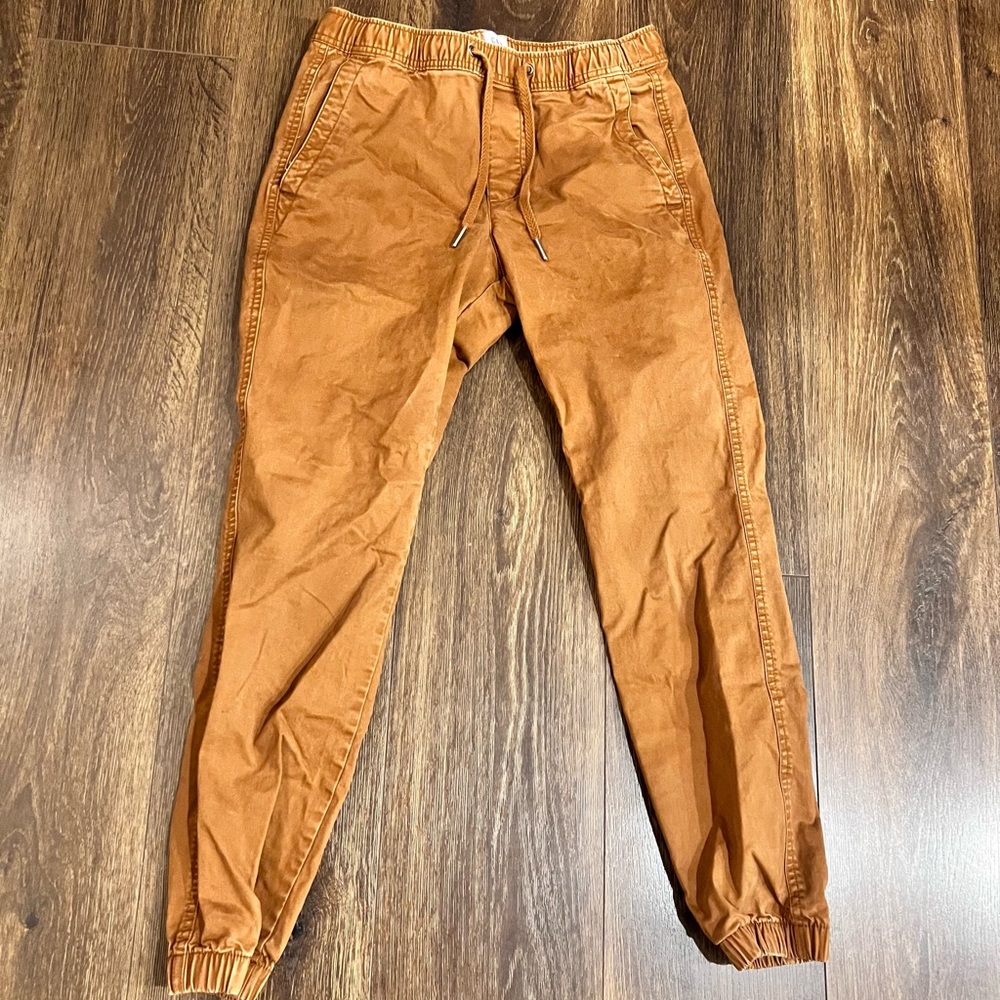 New Gap essential joggers